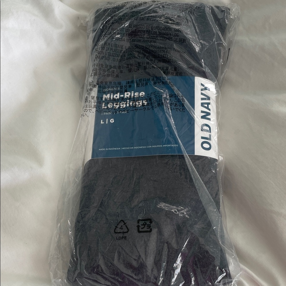 Old Navy women’s Mid-Rise Leggings - charcoal grey brand new